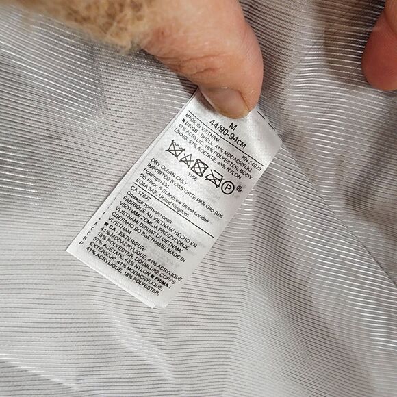 Party Chic Boho Fur Luxe Elevated Winter Vest | Banana Republic Size Medium - Picture 5 of 6